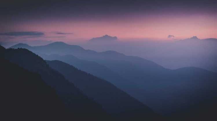 mountaindawn-1.jpg